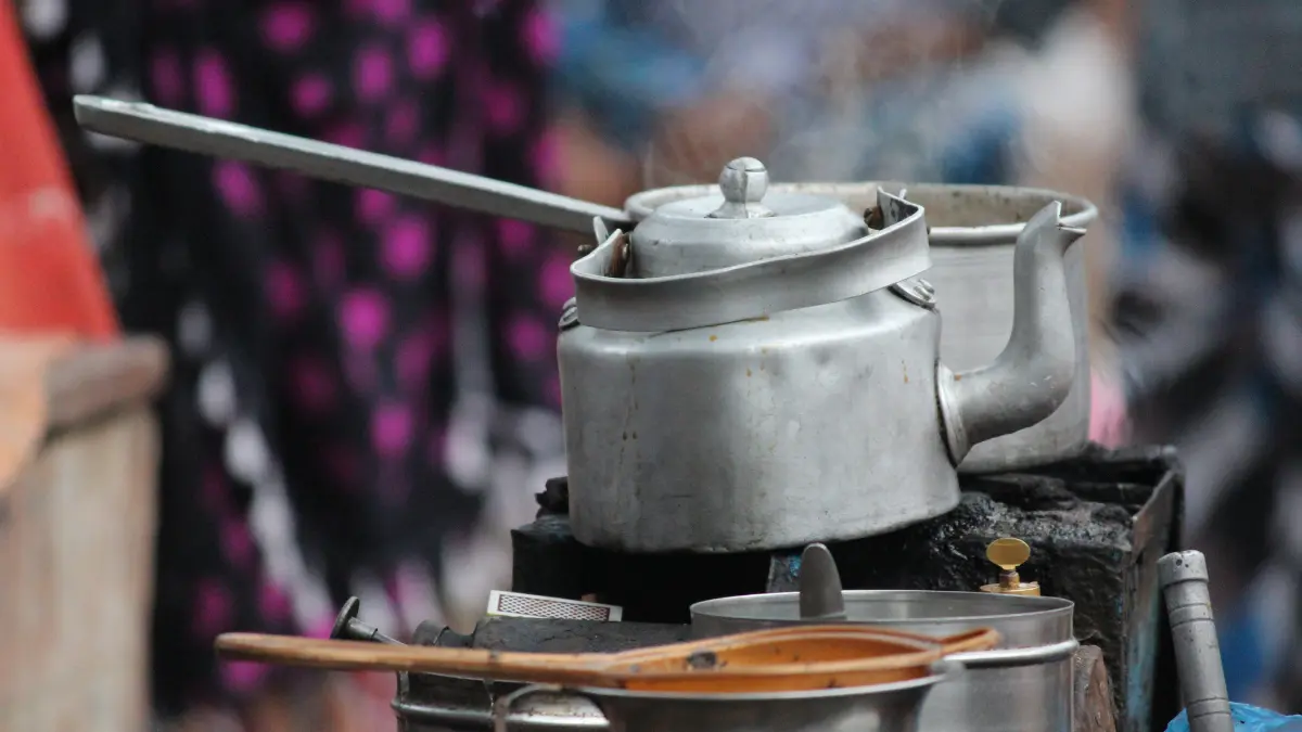 Image shows a tea pot which is a small business idea. What Business Can I Start with 50,000 Rupees